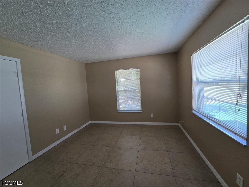 702 SE 47th Street #4 Cape Coral FL 33904 2026022495 image21