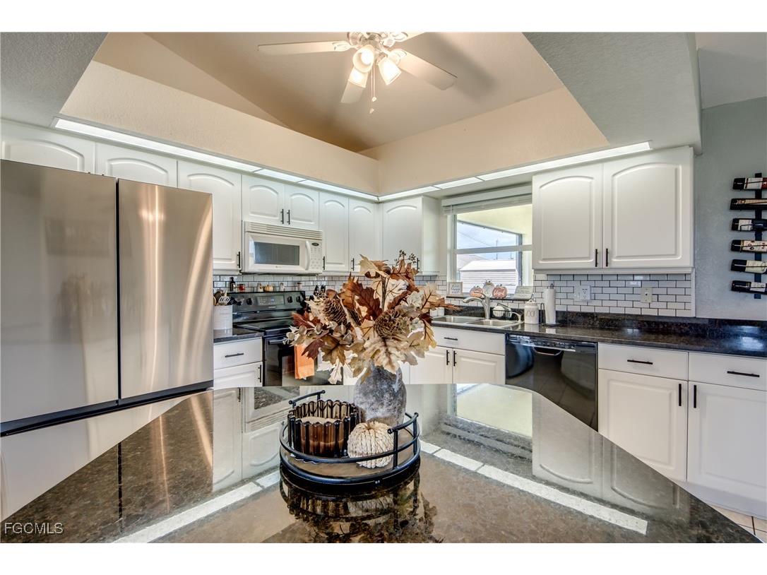 702 SW 11th Avenue Cape Coral FL 33991 2025010034 image6