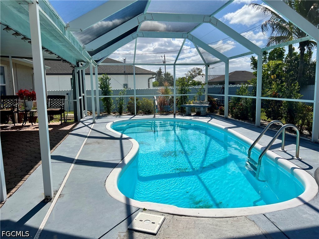 702 SW 25th Street Cape Coral FL 33914 2026017992 image1