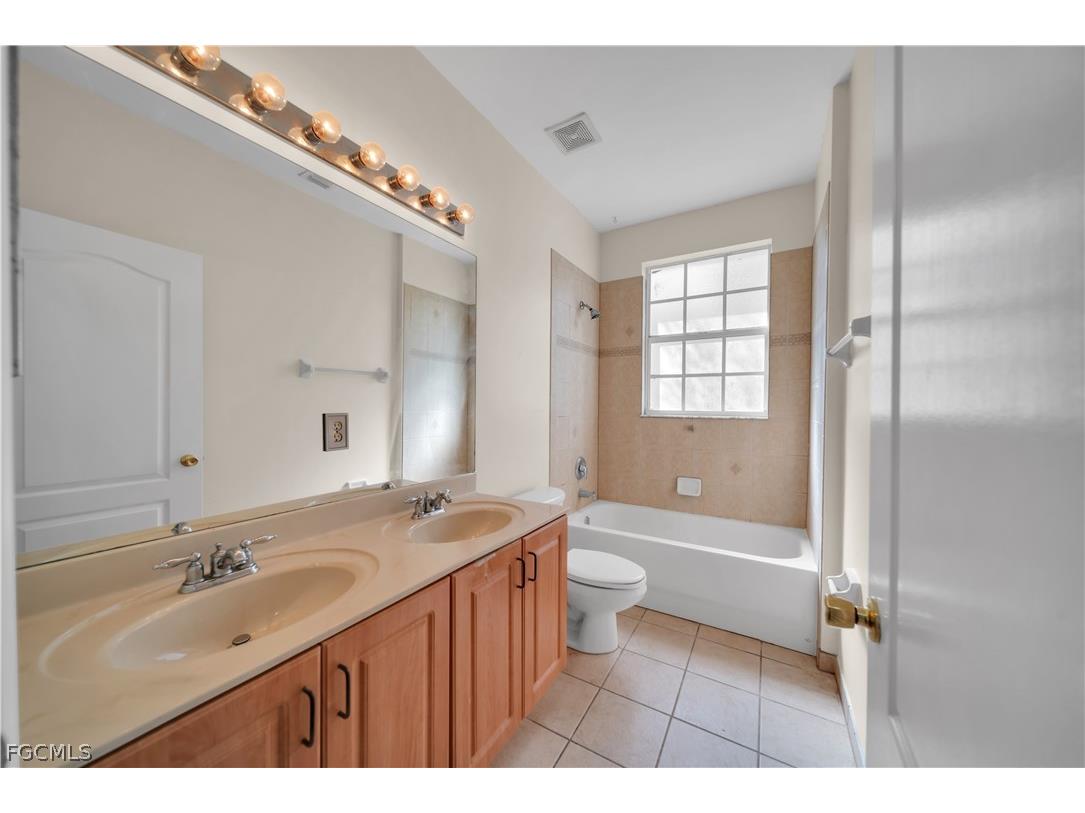 7020 Ambrosia Lane #1108 Naples FL 34119 2026010899 image17