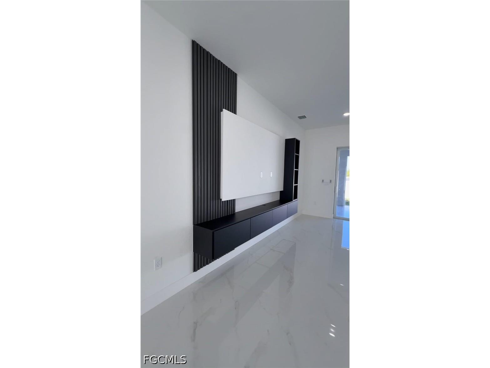 7020 Burma Circle Labelle FL 33935 2026015490 image3