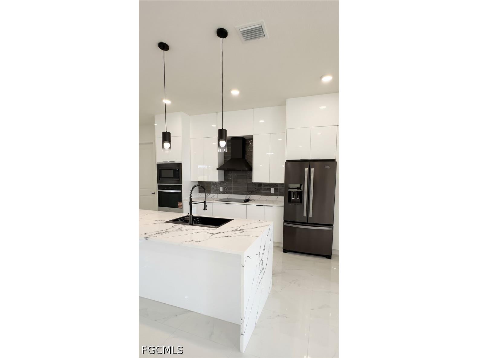 7020 Burma Circle Labelle FL 33935 2026015490 image5