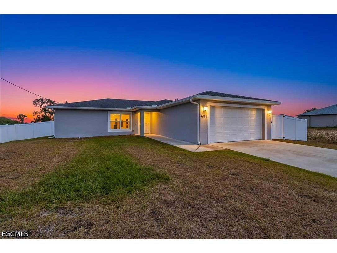 7024 Hero Circle Labelle FL 33935 2026016638 image1