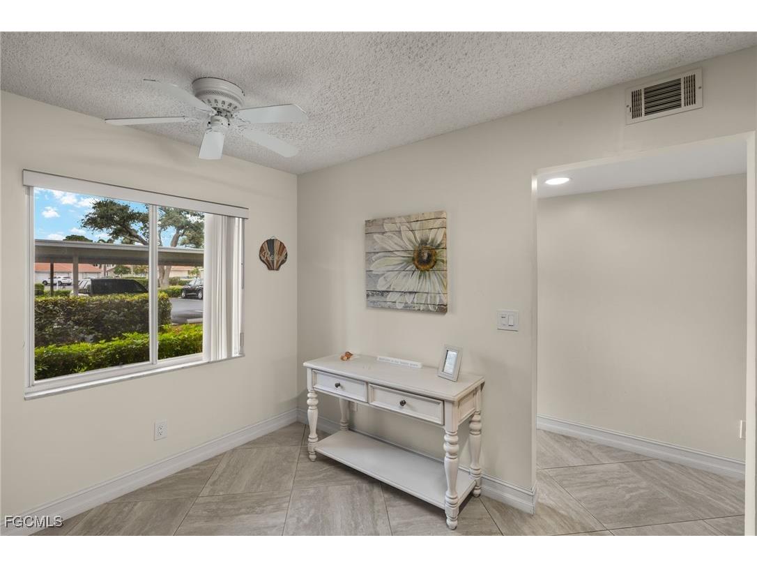 7025 Dennis Circle #G104 Naples FL 34104 2025008252 image16
