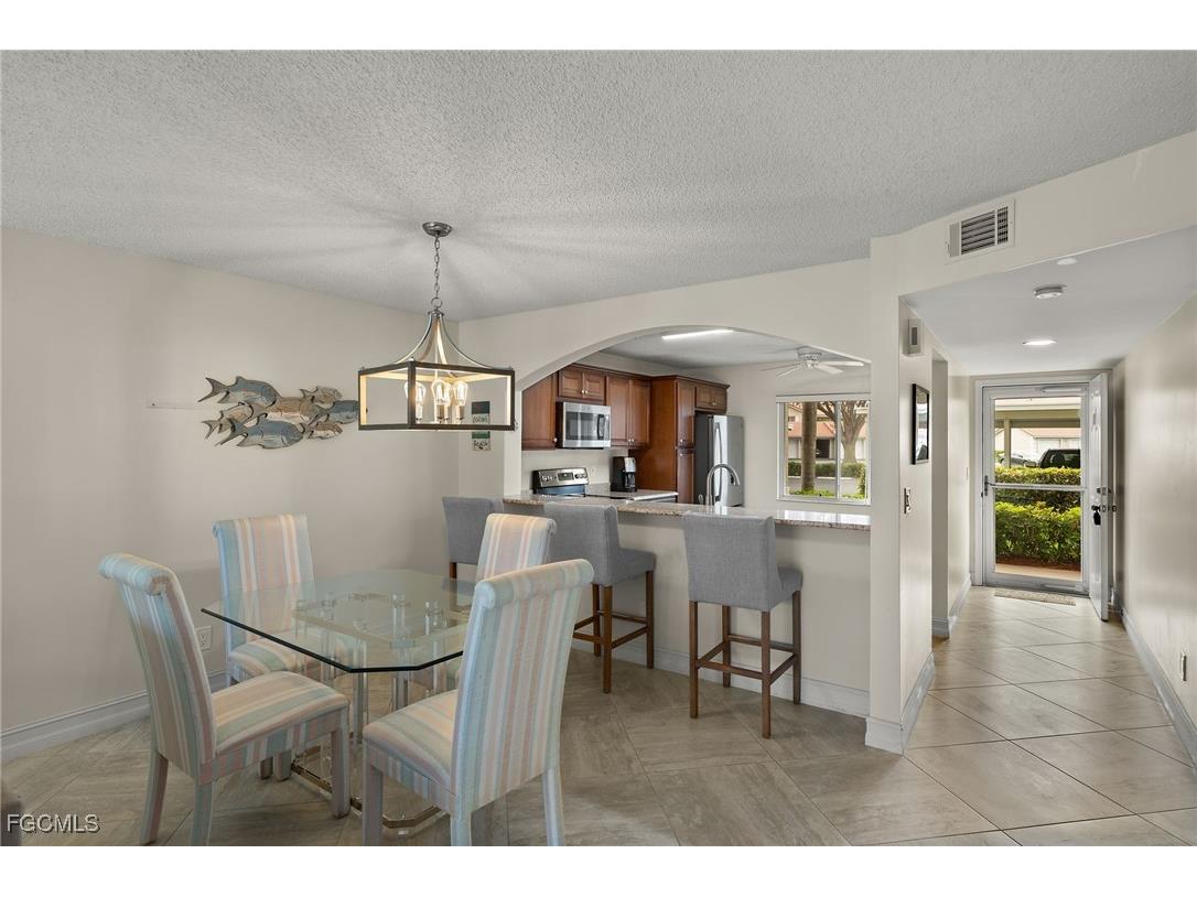 7025 Dennis Circle #G104 Naples FL 34104 2025008252 image9