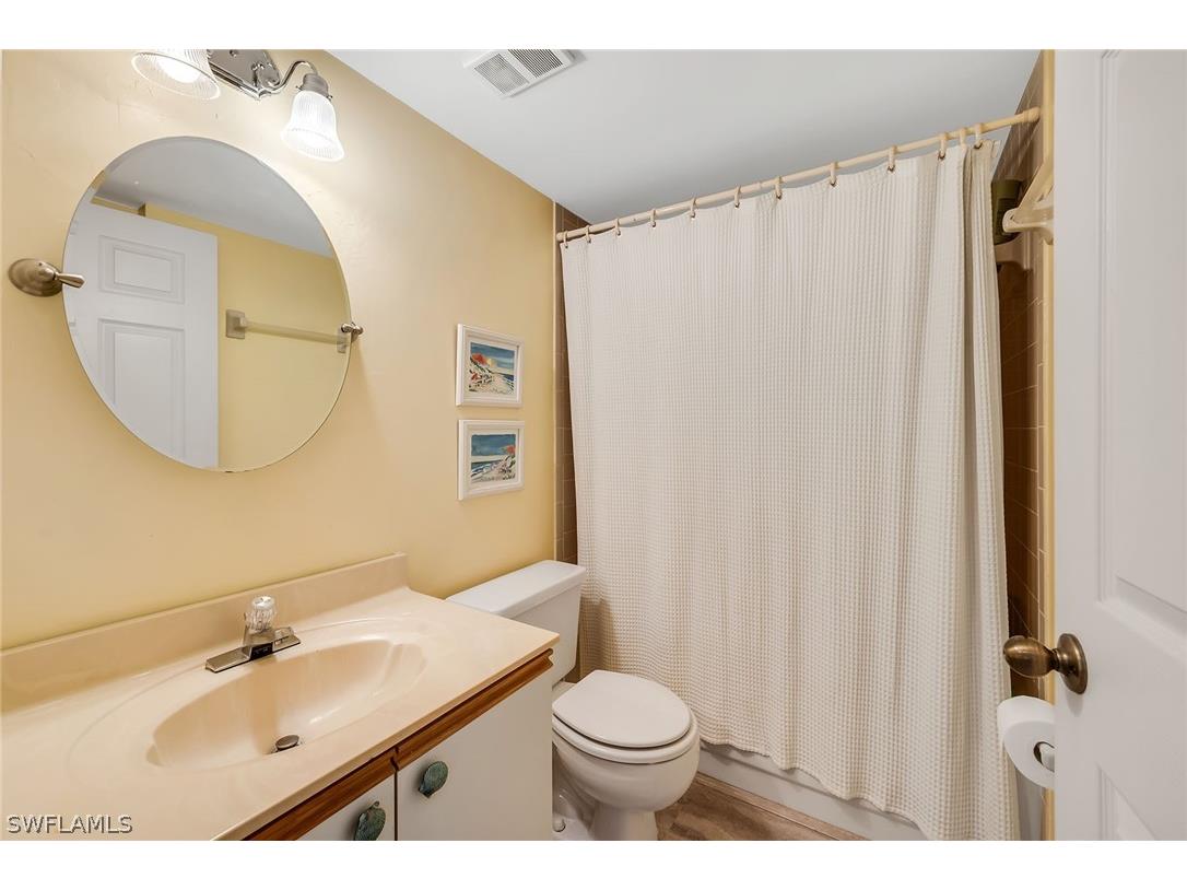 7025 Dennis Circle #G202 Naples FL 34104 226009100 image20