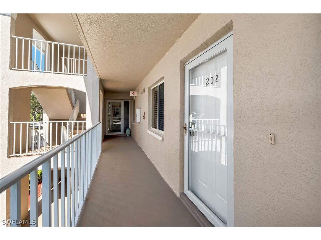 7025 Dennis Circle #G202 Naples FL 34104 226009100 image22