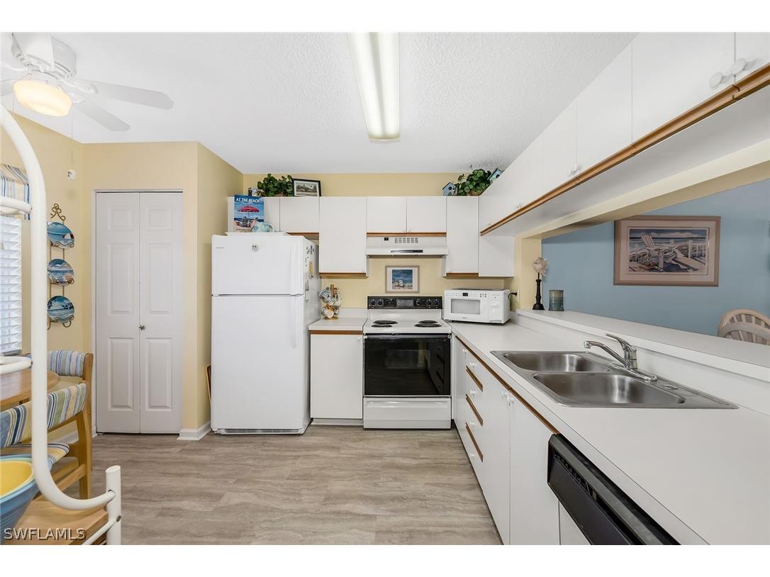 7025 Dennis Circle #G202 Naples FL 34104 226009100 image7