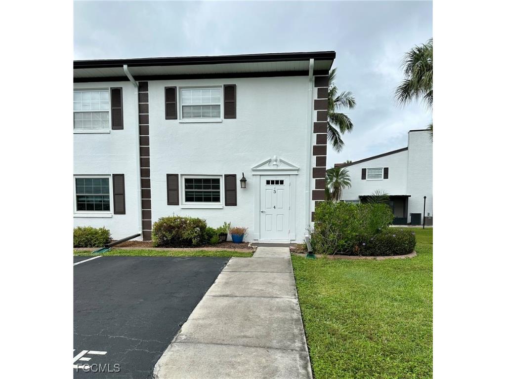 7025 New Post Drive #4 North Fort Myers FL 33917 2025014672 image1