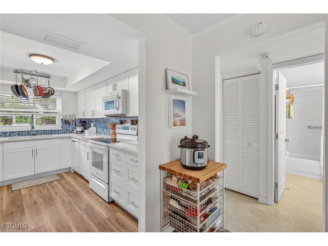 7025 New Post Drive #4 North Fort Myers FL 33917 2025014672 image13