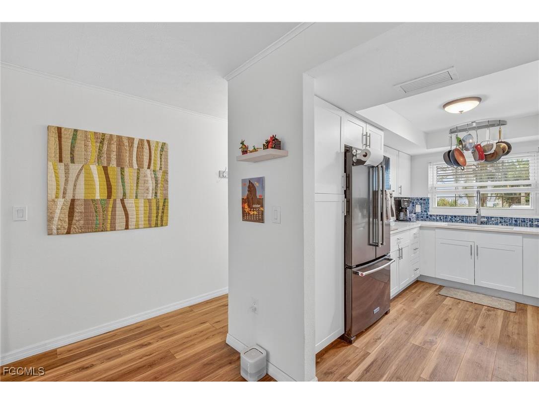 7025 New Post Drive #4 North Fort Myers FL 33917 2025014672 image14