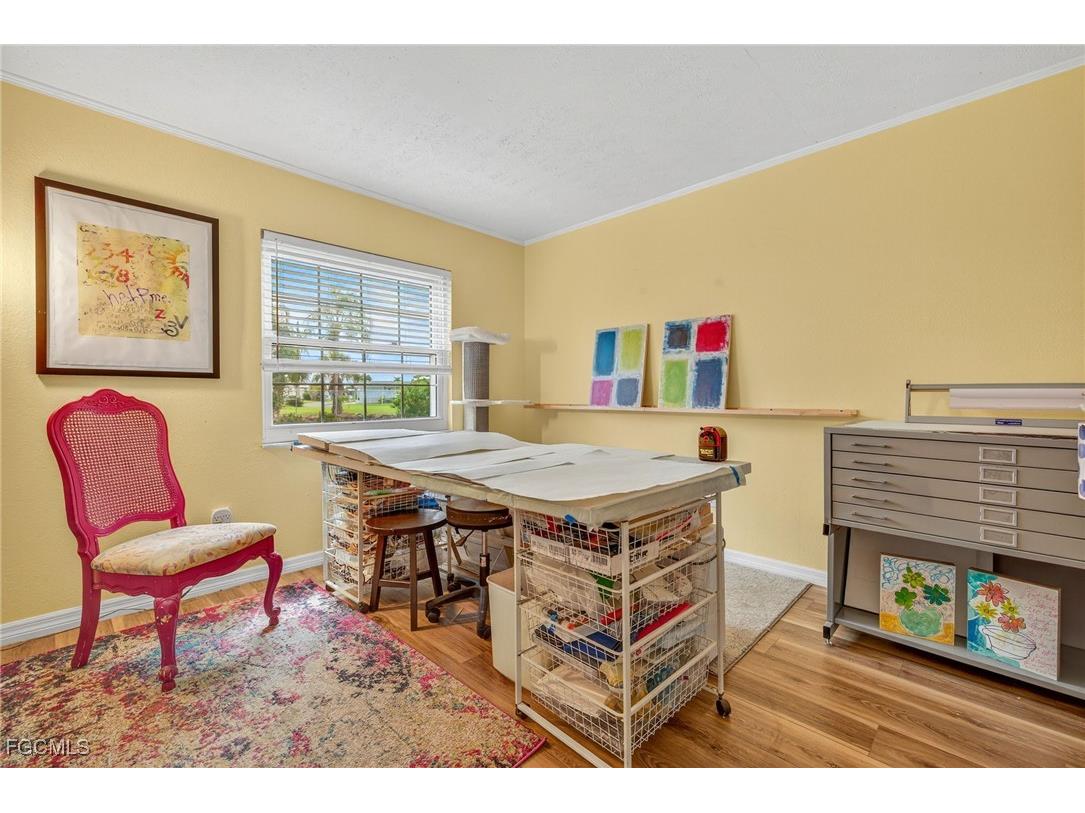 7025 New Post Drive #4 North Fort Myers FL 33917 2025014672 image19