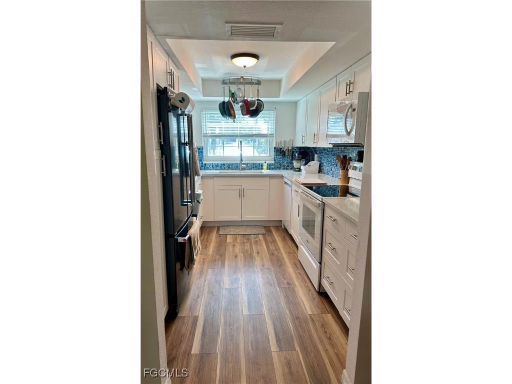 7025 New Post Drive #4 North Fort Myers FL 33917 2025014672 image2