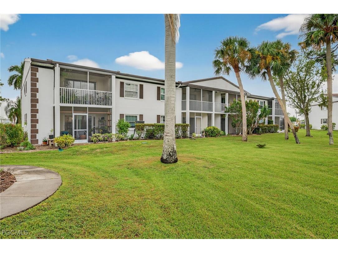 7025 New Post Drive #4 North Fort Myers FL 33917 2025014672 image22