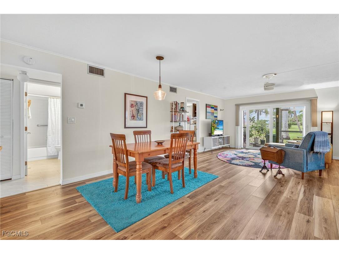 7025 New Post Drive #4 North Fort Myers FL 33917 2025014672 image6