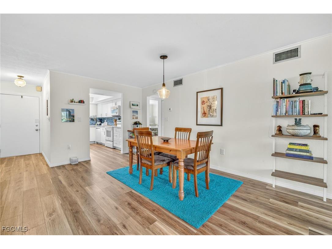 7025 New Post Drive #4 North Fort Myers FL 33917 2025014672 image7