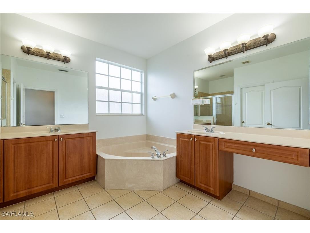  Naples FL 34119 225065962 image12