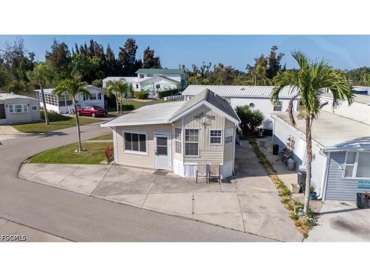 7029 Granada Lakes Drive Fort Myers FL 33967 2026012660 image18