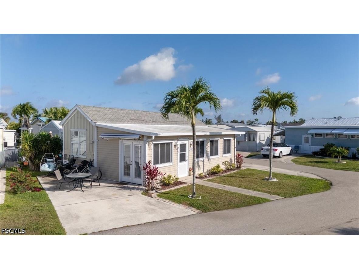 7029 Granada Lakes Drive Fort Myers FL 33967 2026012660 image19