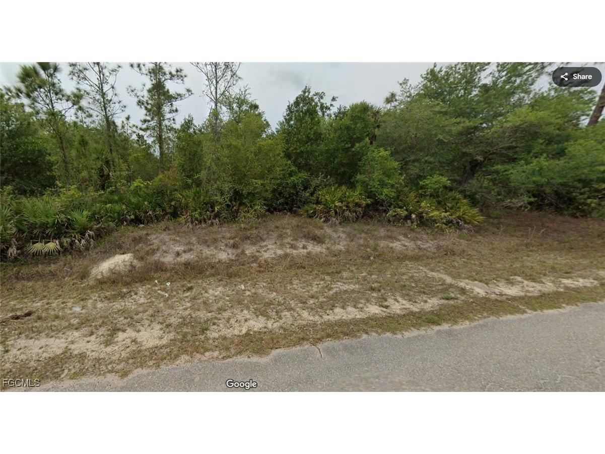 703 North Avenue Lehigh Acres FL 33972 2025002765 image1