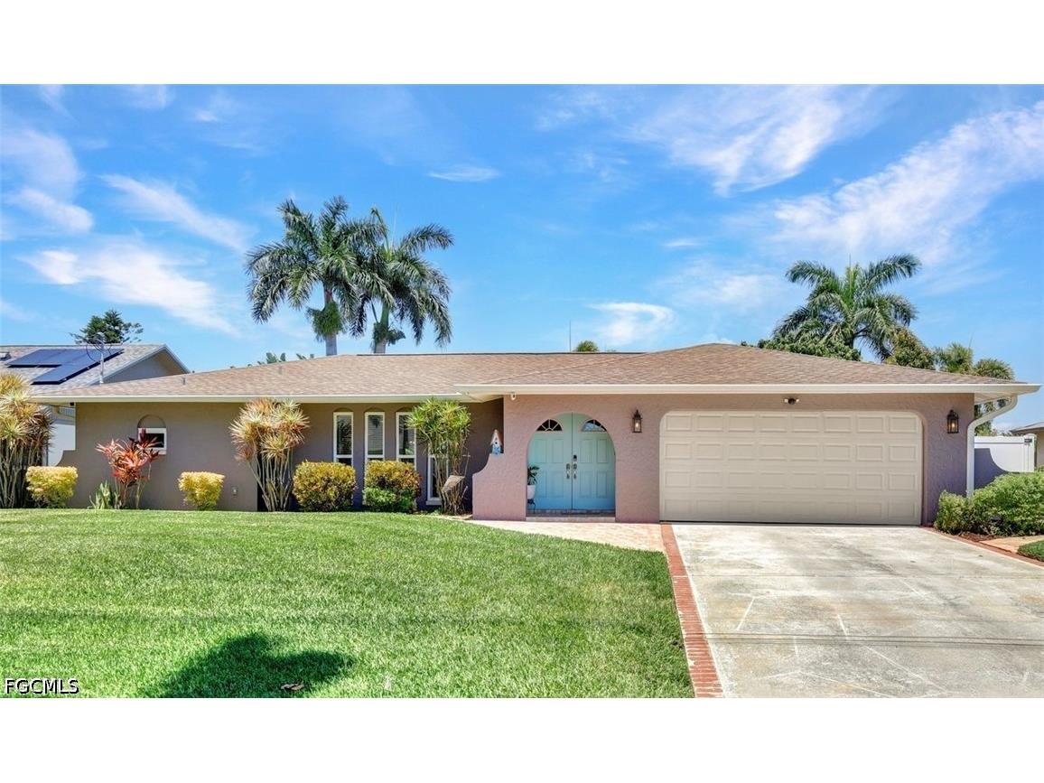 703 SE 33rd Terrace Cape Coral FL 33904 2026018611 image1