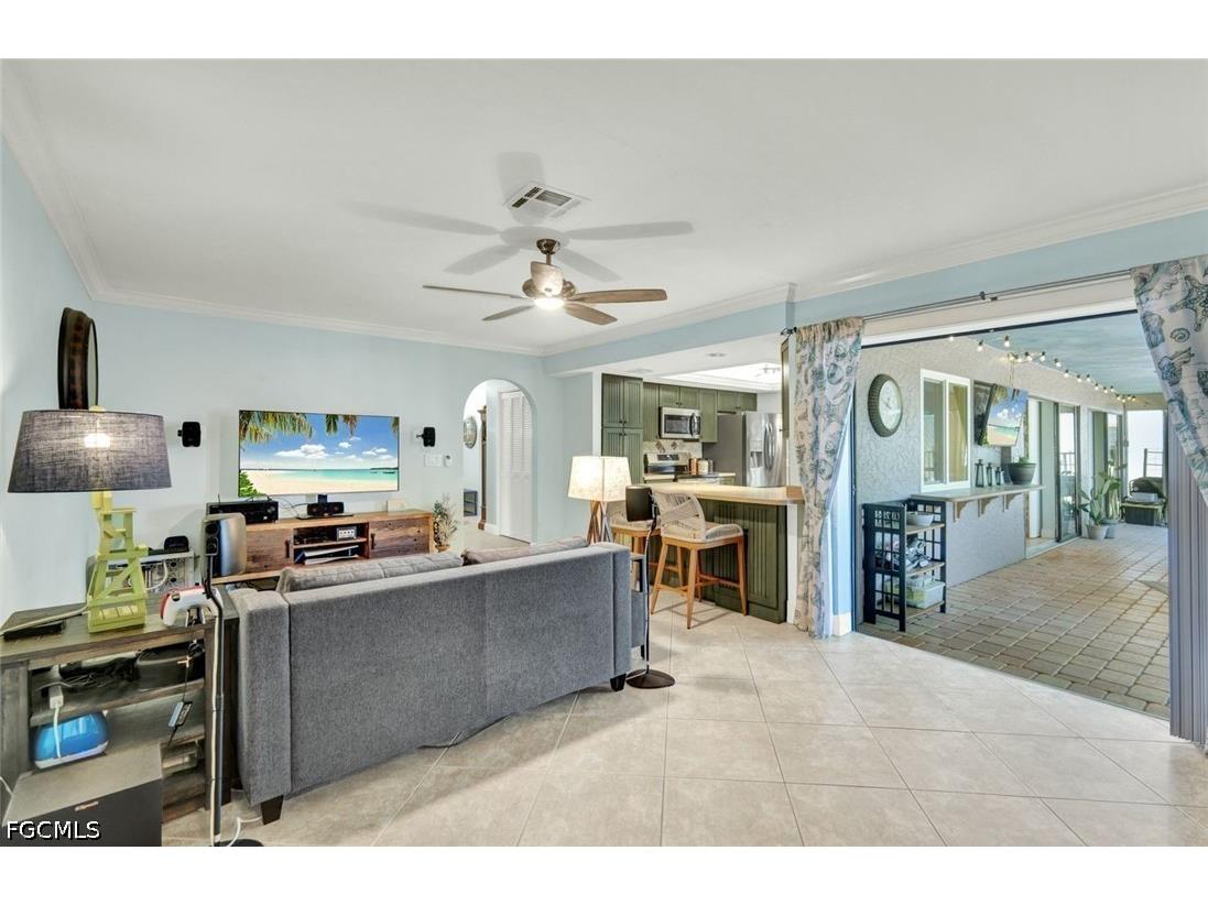 703 SE 33rd Terrace Cape Coral FL 33904 2026018611 image13
