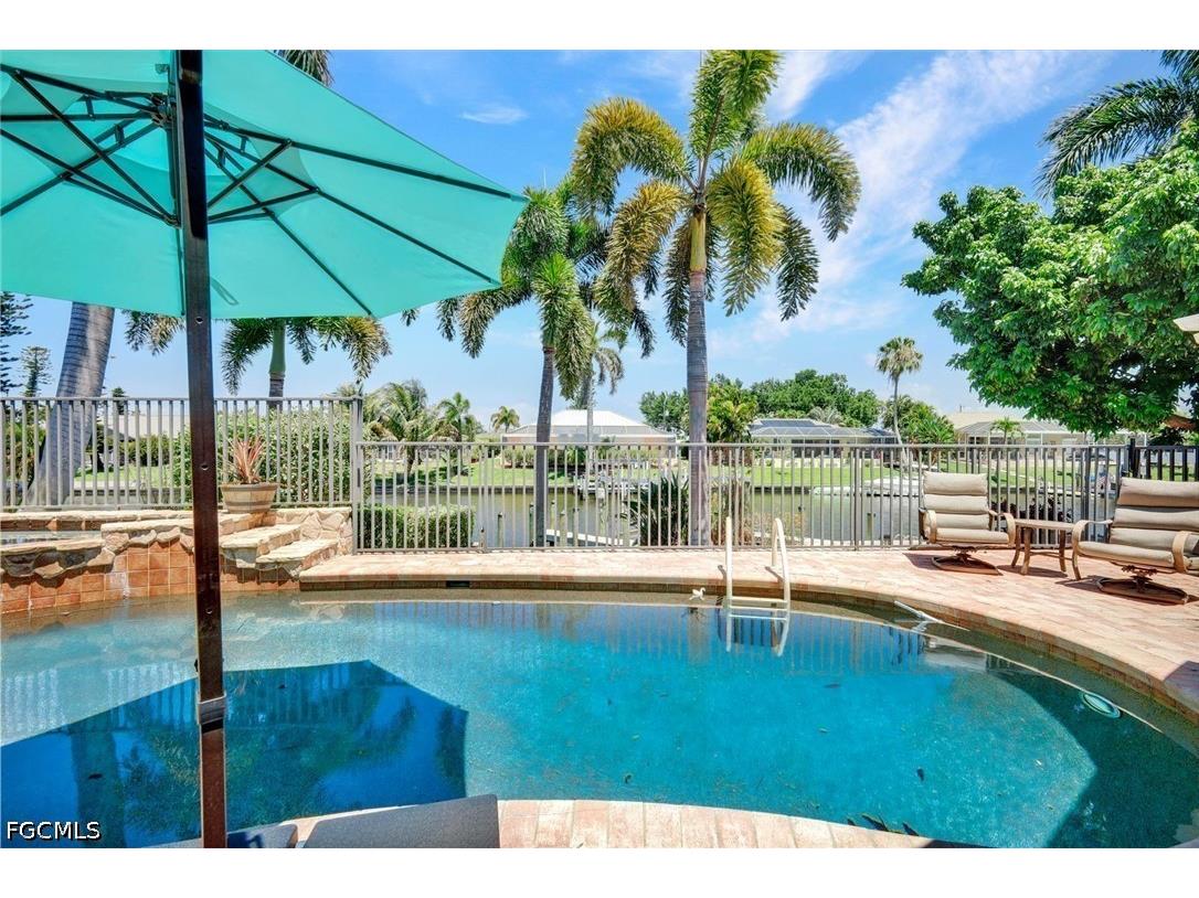 703 SE 33rd Terrace Cape Coral FL 33904 2026018611 image25