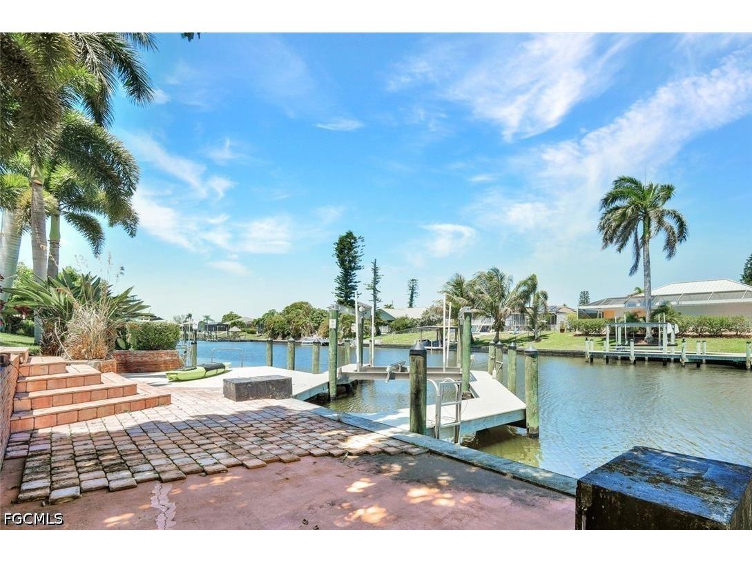 703 SE 33rd Terrace Cape Coral FL 33904 2026018611 image29