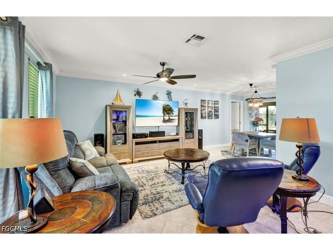 703 SE 33rd Terrace Cape Coral FL 33904 2026018611 image4
