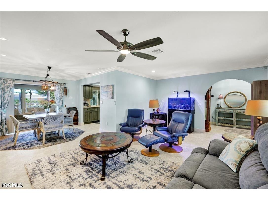703 SE 33rd Terrace Cape Coral FL 33904 2026018611 image5