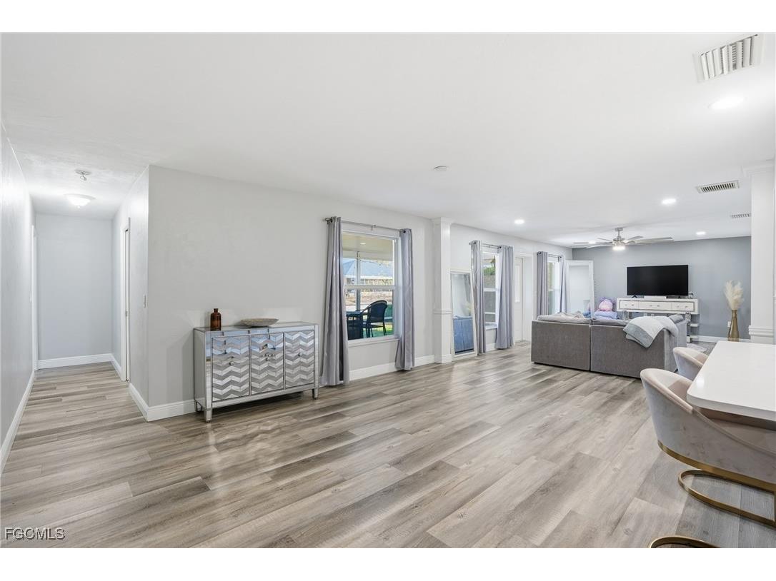 703 SE 7th Street #2 Cape Coral FL 33990 2026006077 image12