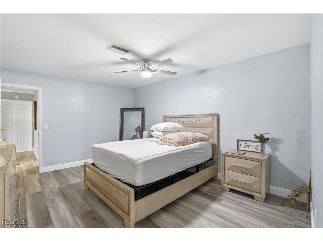 703 SE 7th Street #2 Cape Coral FL 33990 2026006077 image15