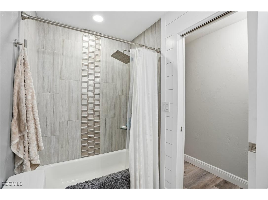 703 SE 7th Street #2 Cape Coral FL 33990 2026006077 image20