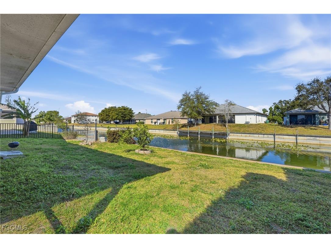 703 SE 7th Street #2 Cape Coral FL 33990 2026006077 image28