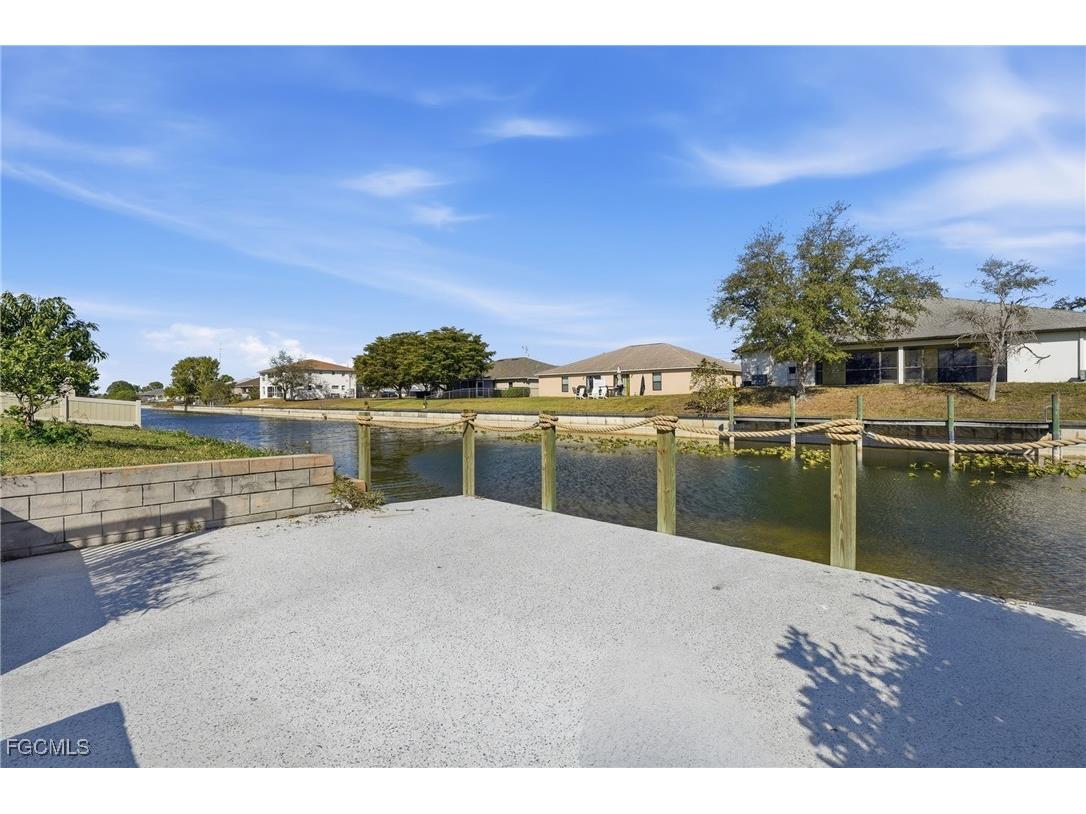 703 SE 7th Street #2 Cape Coral FL 33990 2026006077 image33
