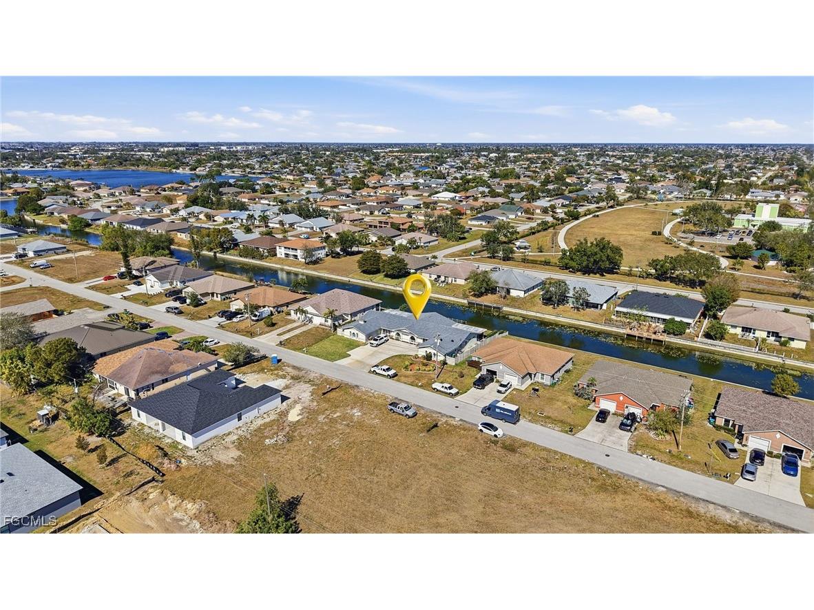 703 SE 7th Street #2 Cape Coral FL 33990 2026006077 image36