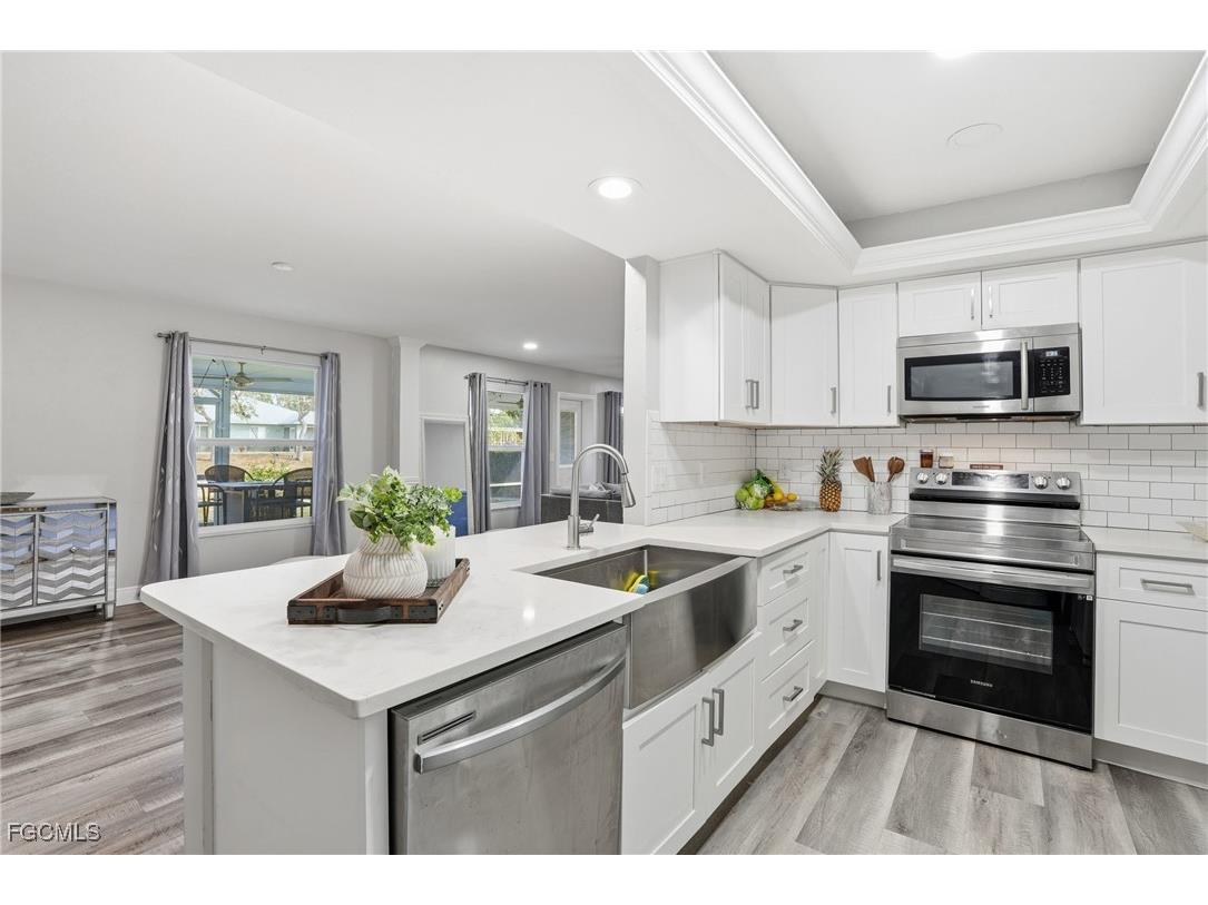 703 SE 7th Street #2 Cape Coral FL 33990 2026006077 image9