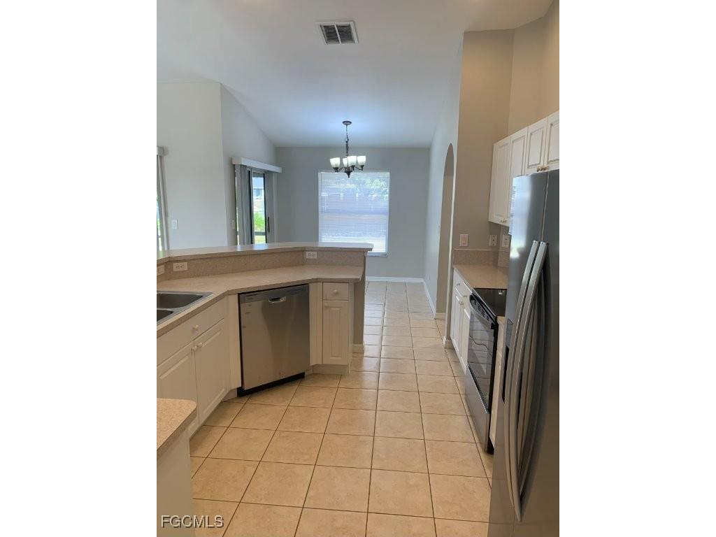 703 SW 22nd Street Cape Coral FL 33991 2025007928 image11