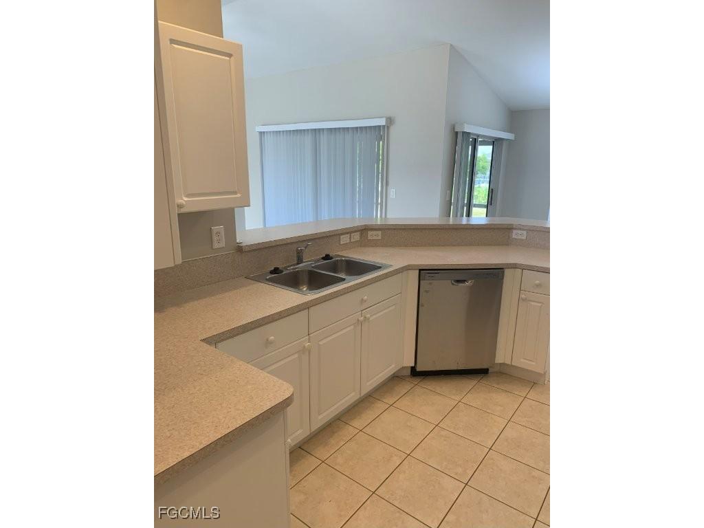 703 SW 22nd Street Cape Coral FL 33991 2025007928 image13