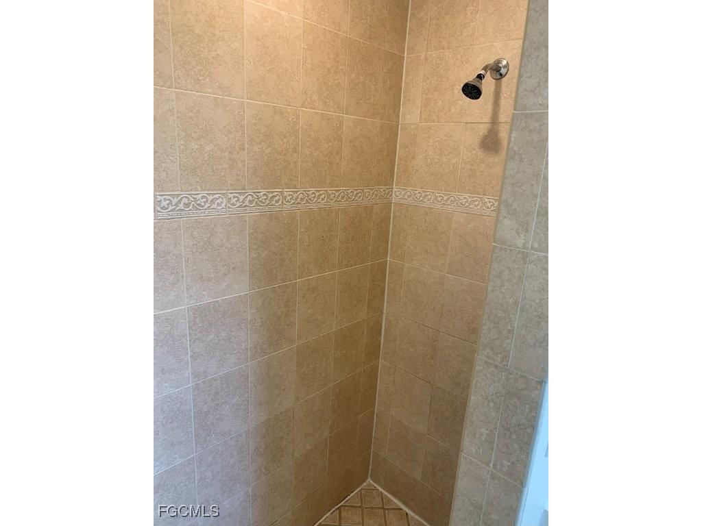 703 SW 22nd Street Cape Coral FL 33991 2025007928 image26