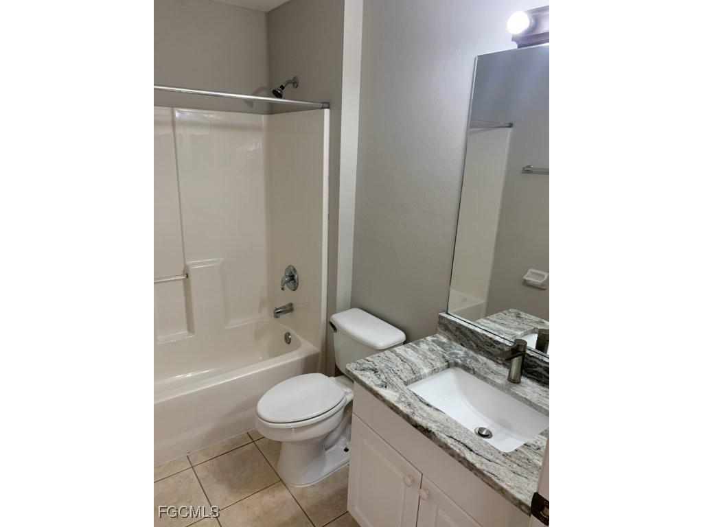 703 SW 22nd Street Cape Coral FL 33991 2025007928 image33
