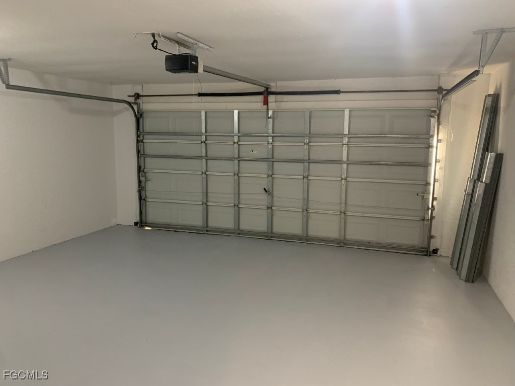 703 SW 22nd Street Cape Coral FL 33991 2025007928 image37