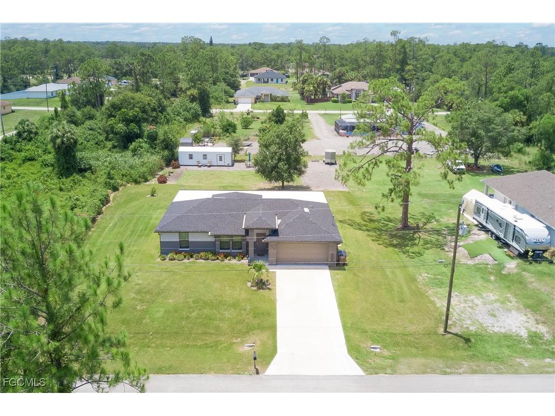 703 Wellington Avenue Lehigh Acres FL 33972 2025005579 image2