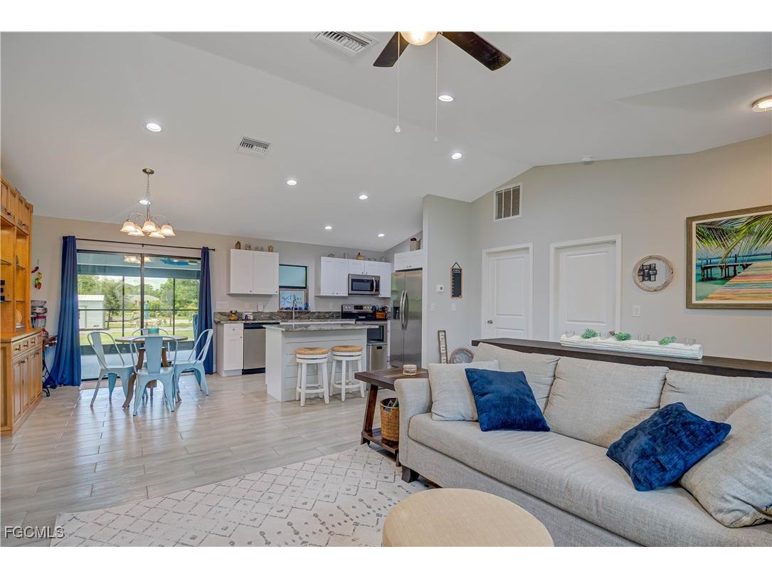 703 Wellington Avenue Lehigh Acres FL 33972 2025005579 image5