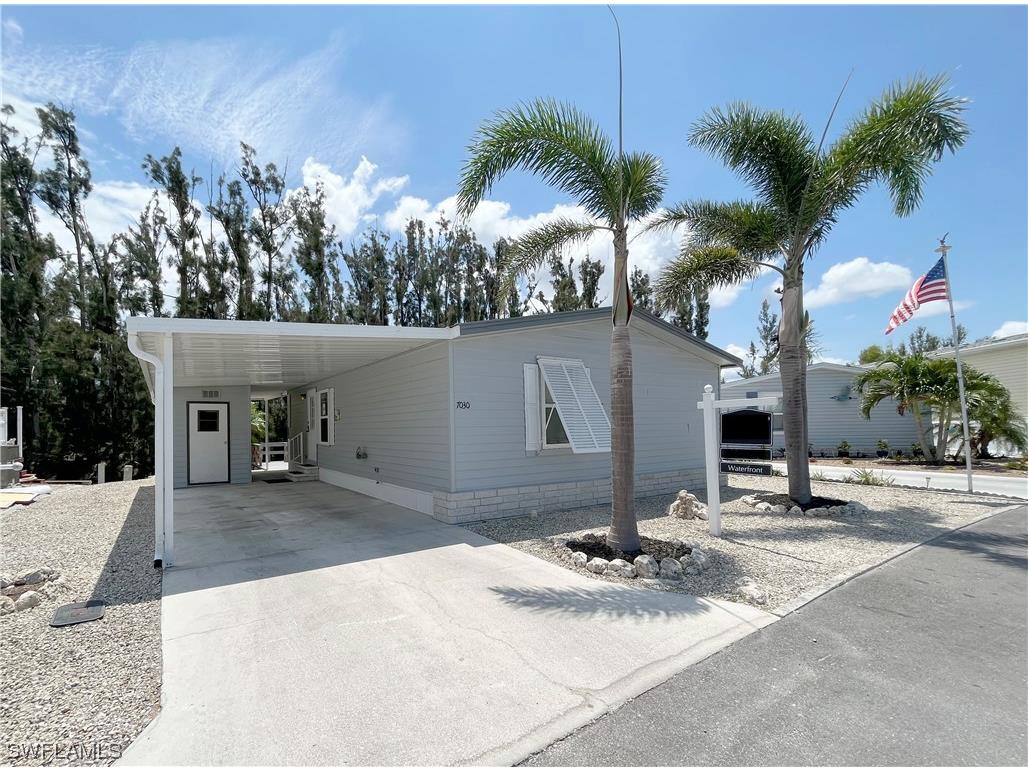 7030 Drum Drive Saint James City FL 33956 223035207 image1