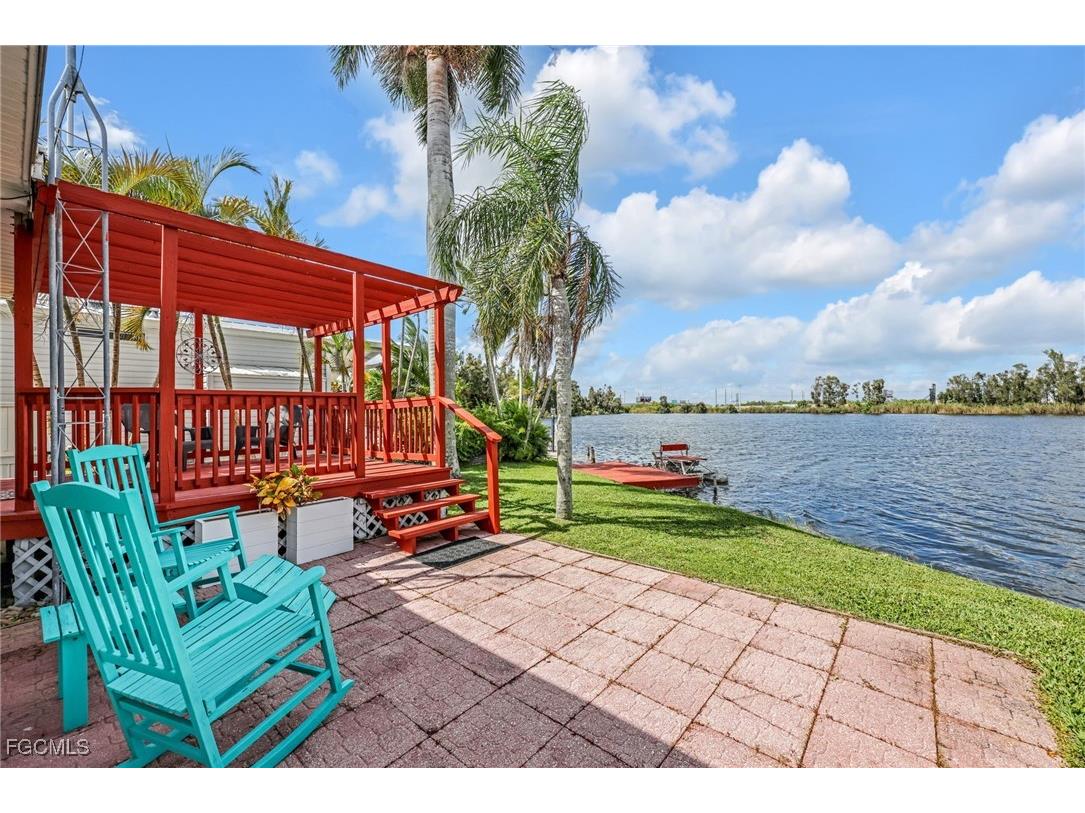 7031 Armadillo Way Fort Myers FL 33967 2025014155 image22