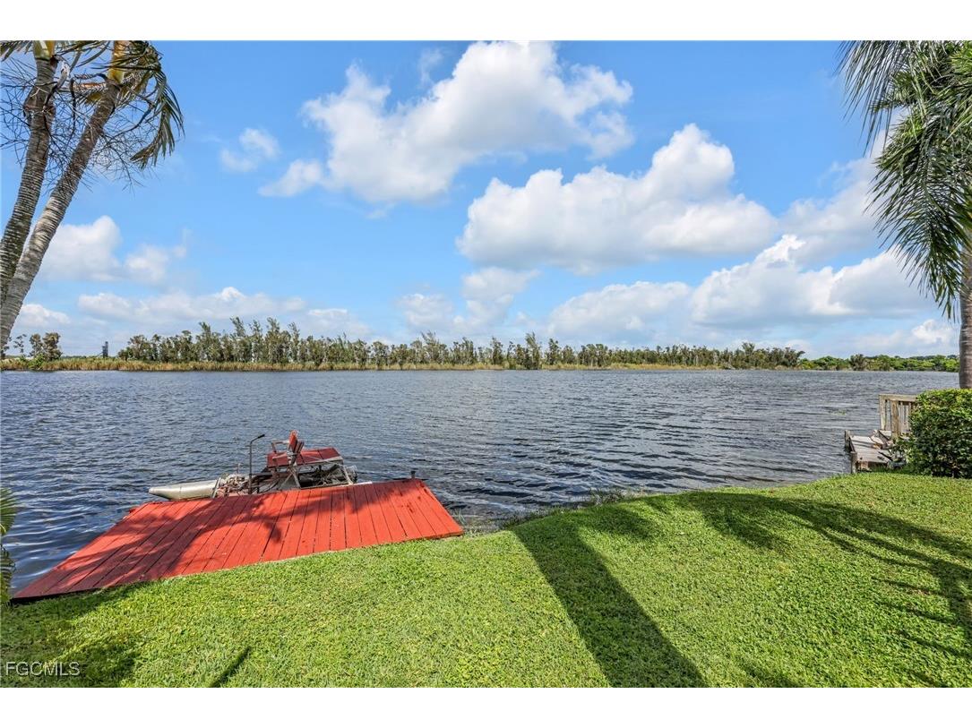 7031 Armadillo Way Fort Myers FL 33967 2025014155 image23