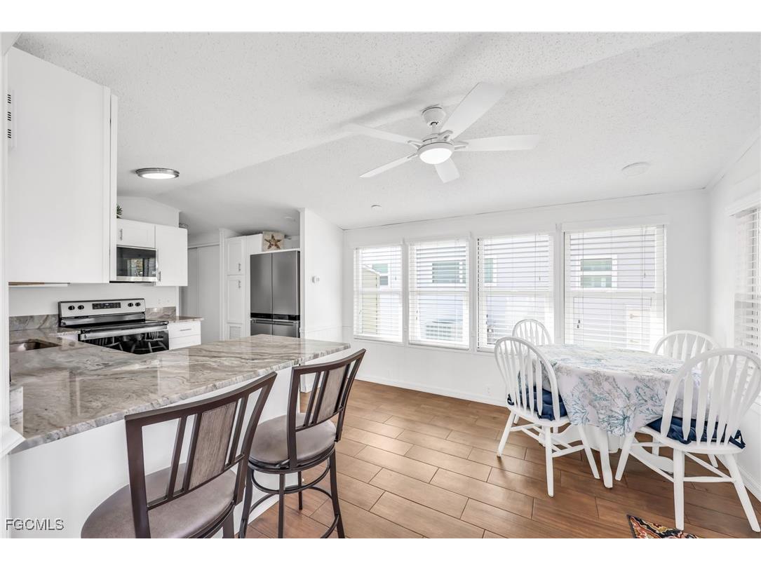 7031 Armadillo Way Fort Myers FL 33967 2025014155 image5