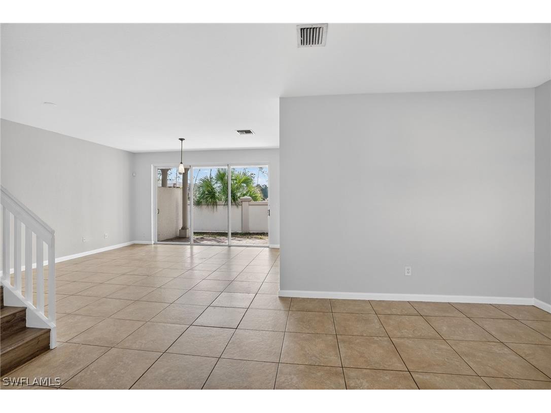  Naples FL 34119 226007391 image2