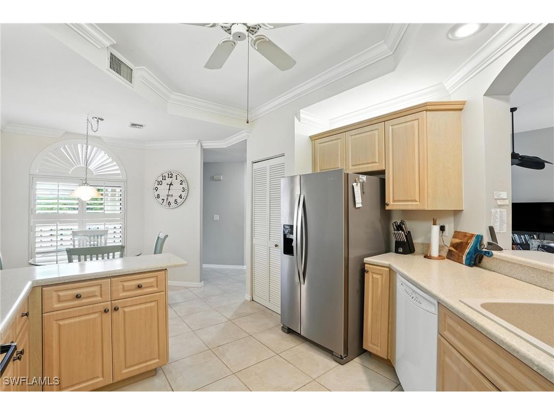 7032 Pelican Bay Boulevard #E304 Naples FL 34108 225065317 image16